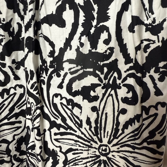 Lauren Ralph Lauren Black and White Abstract Floral Fit and Flair Midi Dress - Picture 2 of 11